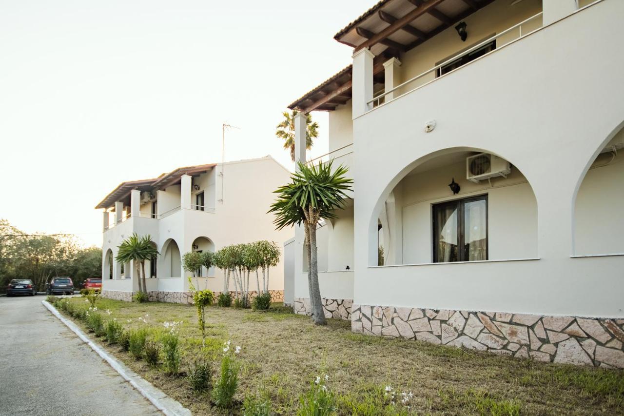 Aparthotel Parakladi Seaside Retreat *